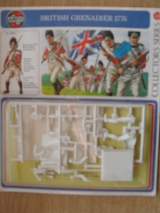 AIRFIX 54mm 01556 1776 BRITISH GRENADIER